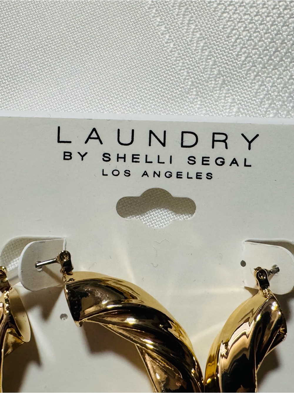 NWT Laundry By Shelli Segal Gold Twisted Hoop Earrings - Picture 4 of 5